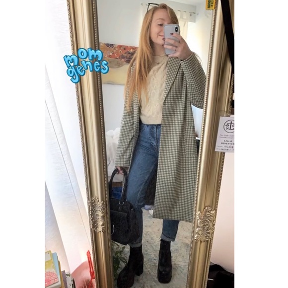 Meet your Posher, Megan - Picture 1 of 1